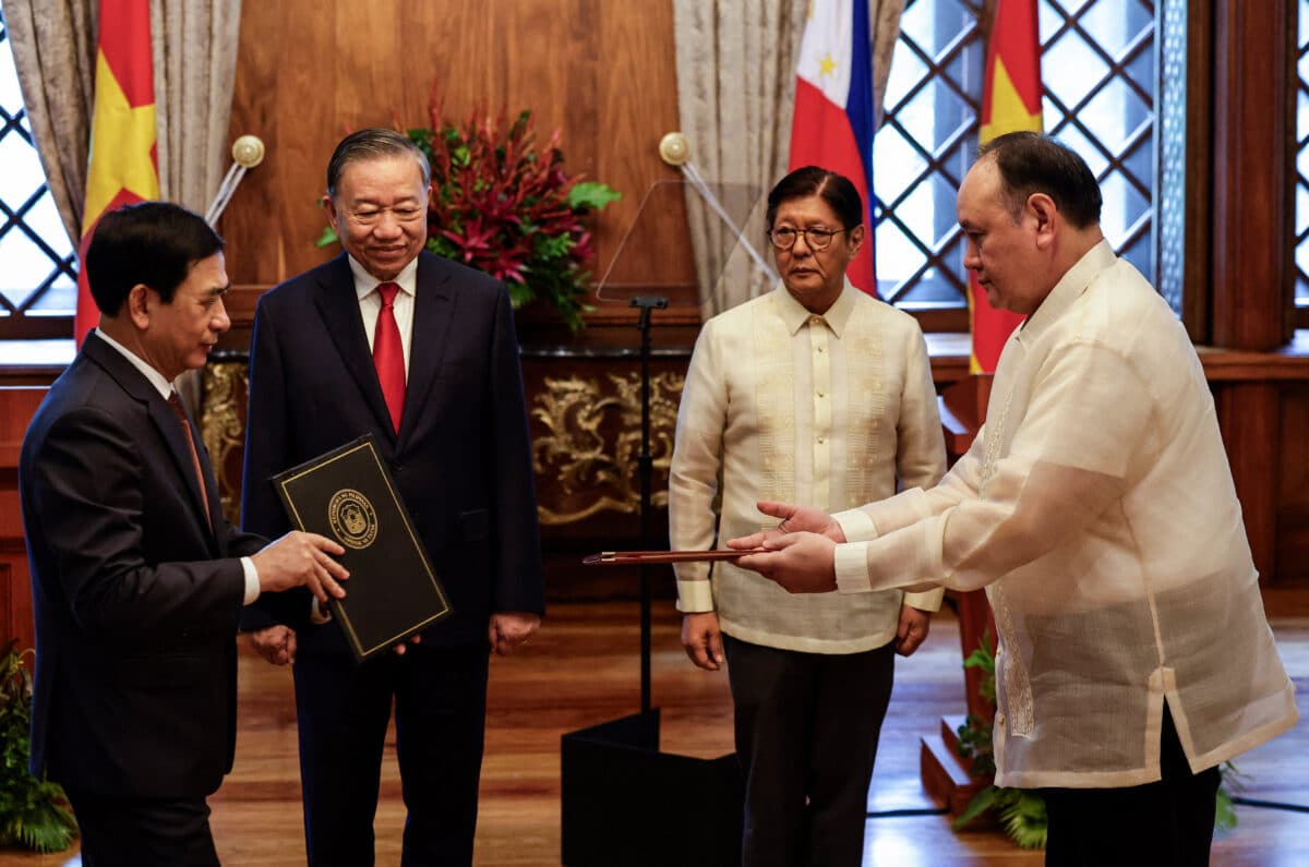 Philippines, Vietnam renew defense ties to boost maritime security